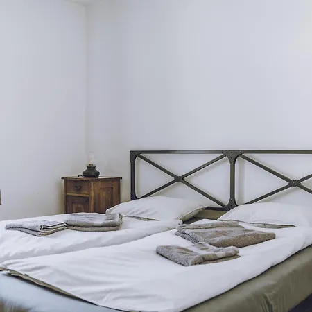 2 Bedroom Mansion In ינוביצה ויילקיה
