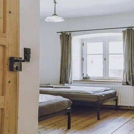 בית נופש 2 Bedroom Mansion In *